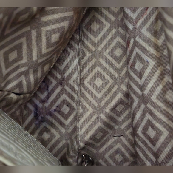 Brighton Stylish Cream and Gray Leather Bag - Picture 9 of 13